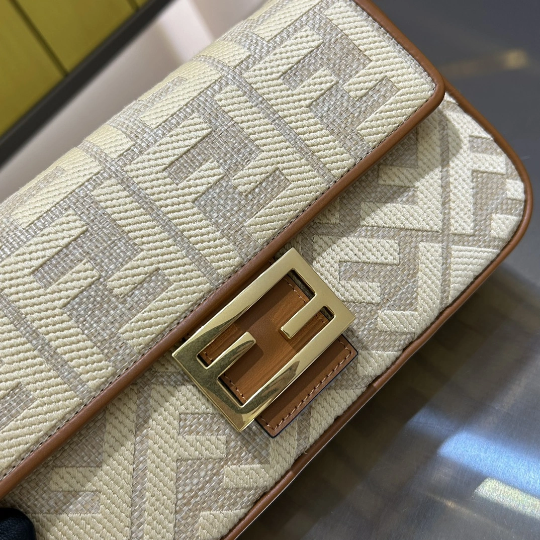 Breathable Fendi Satchel Bags 69730
