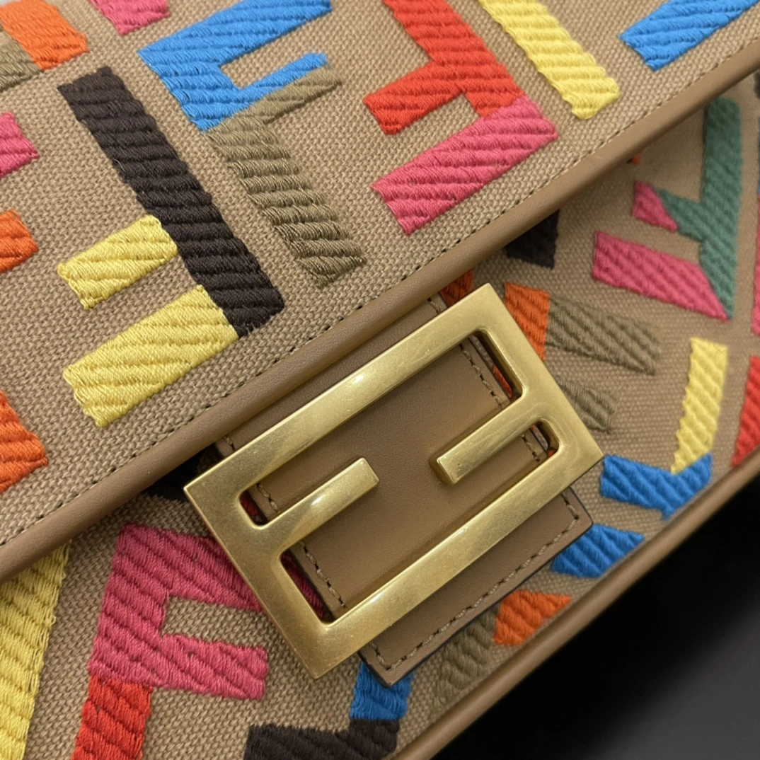 Fendi Satchel Bags Lightweight 69766
