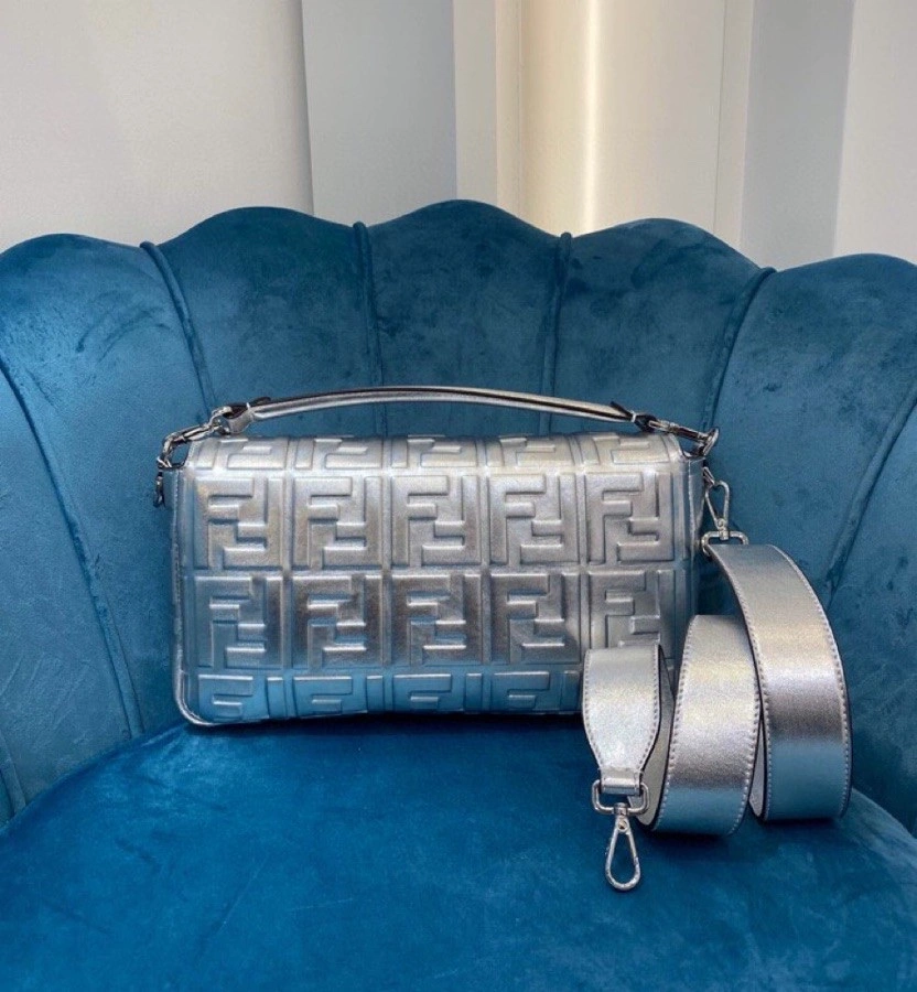 Fendi Satchel Bags Effortless 69727