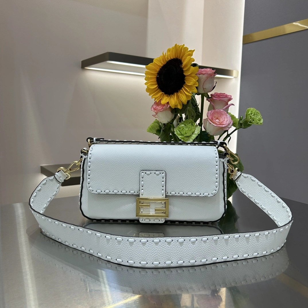Fendi Satchel Bags Unisex 69736