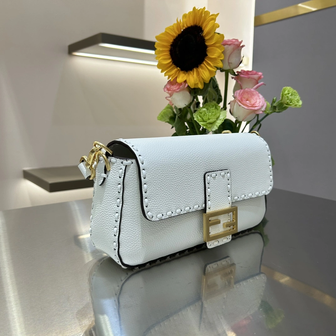Fendi Satchel Bags Unisex 69736