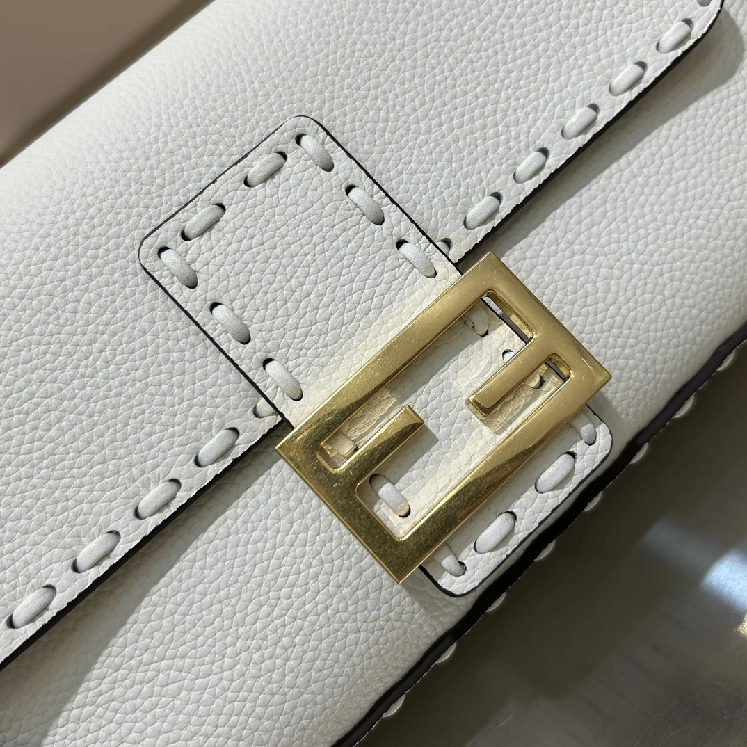 Fendi Satchel Bags Unisex 69736