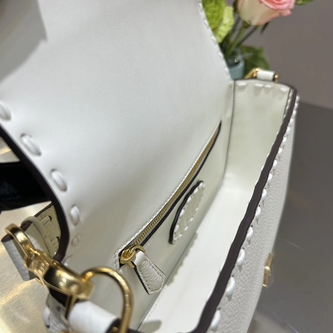 Fendi Satchel Bags Unisex 69736