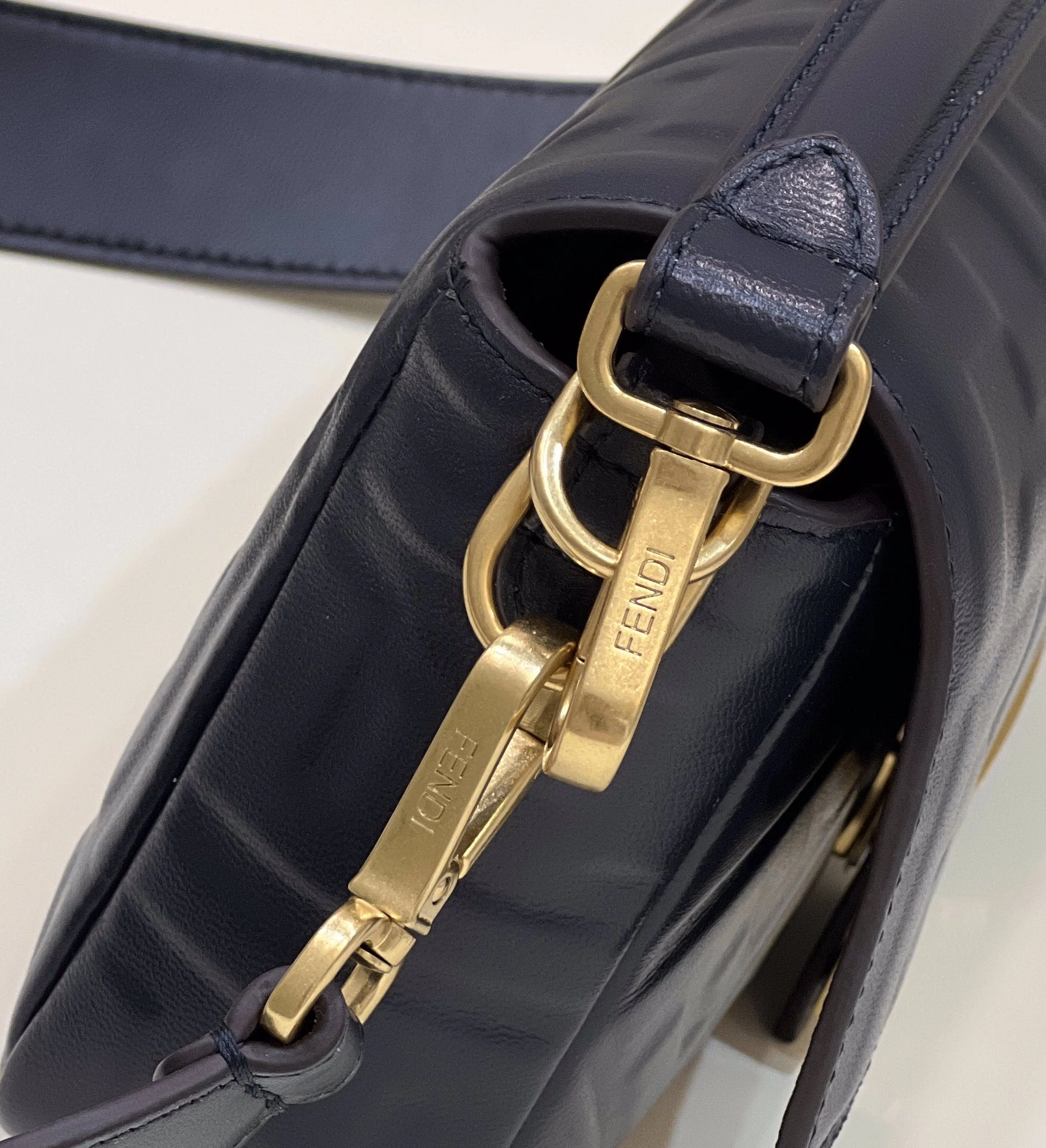 Fendi Satchel Bags Resilient 69733
