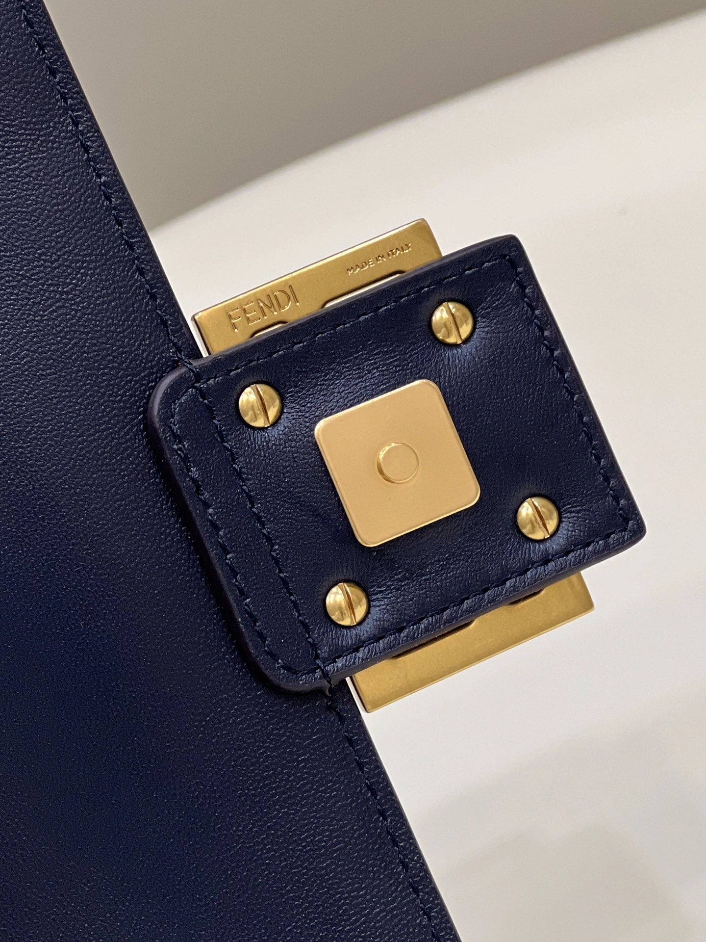 Fendi Satchel Bags Resilient 69733