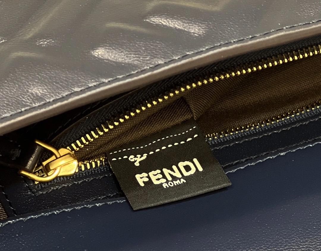 Fendi Satchel Bags Resilient 69733