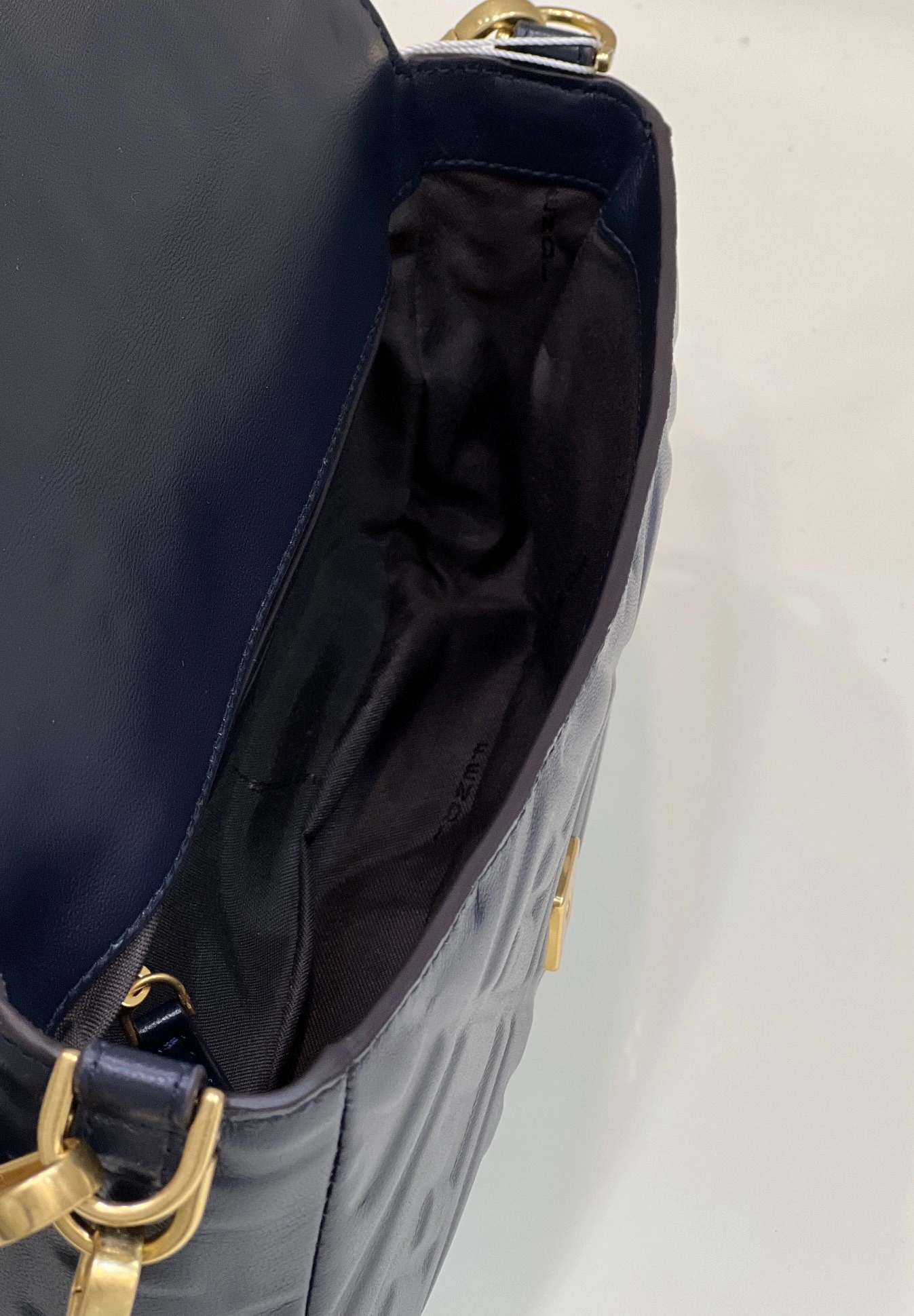 Fendi Satchel Bags Resilient 69733