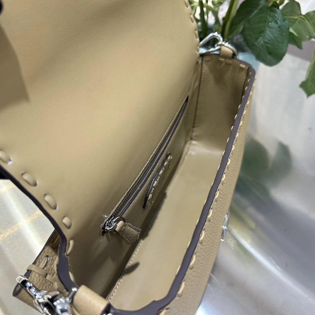 Fendi Satchel Bags Thermal 69723