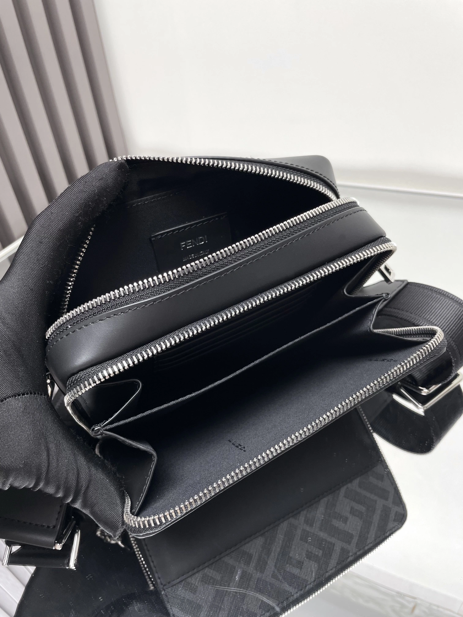 Fendi Satchel Bags TimelessDesign 69761