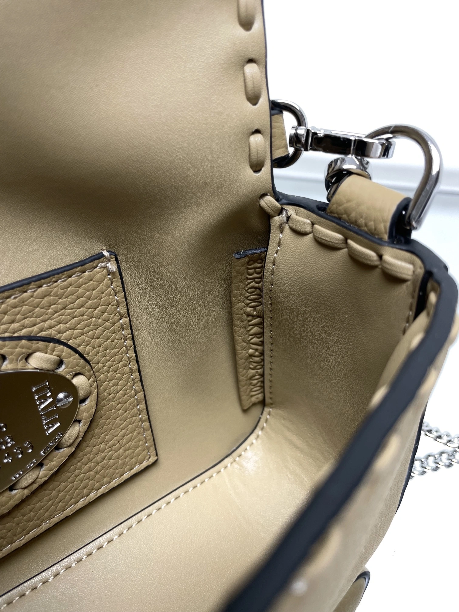 Fendi Satchel Bags WaterResistant 69716