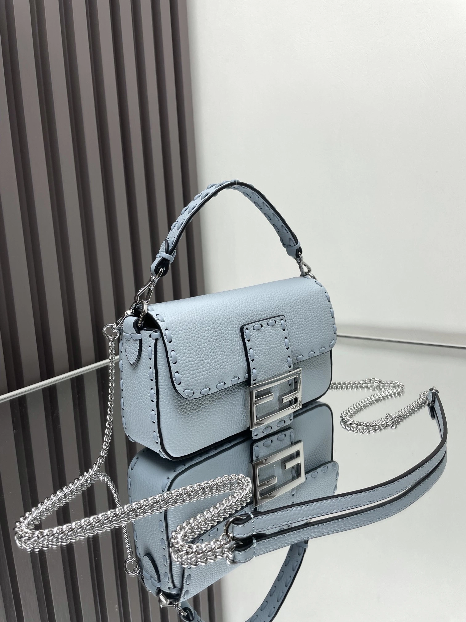 Fendi Satchel Bags Trendsetting 69712