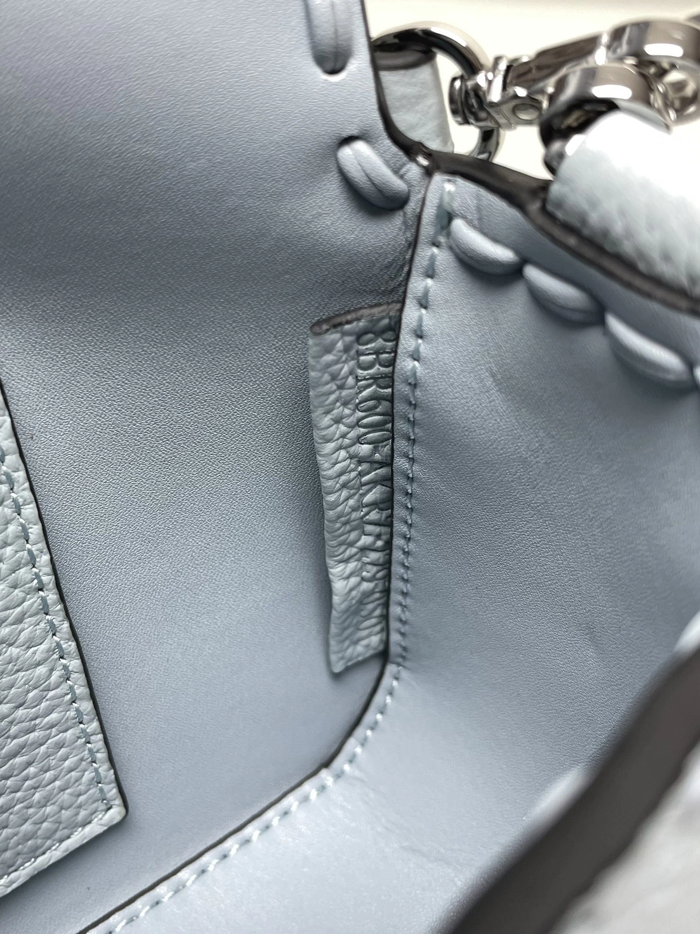 Fendi Satchel Bags Trendsetting 69712