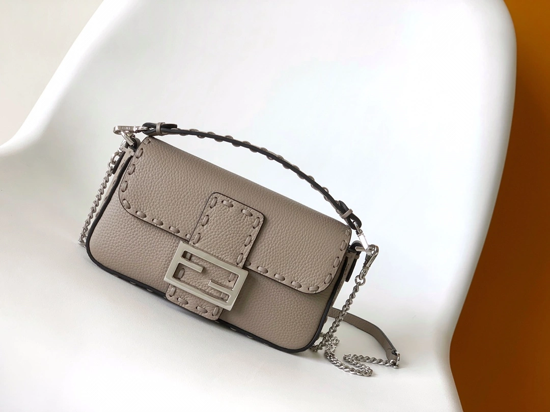 Fendi Satchel Bags Functional 69706