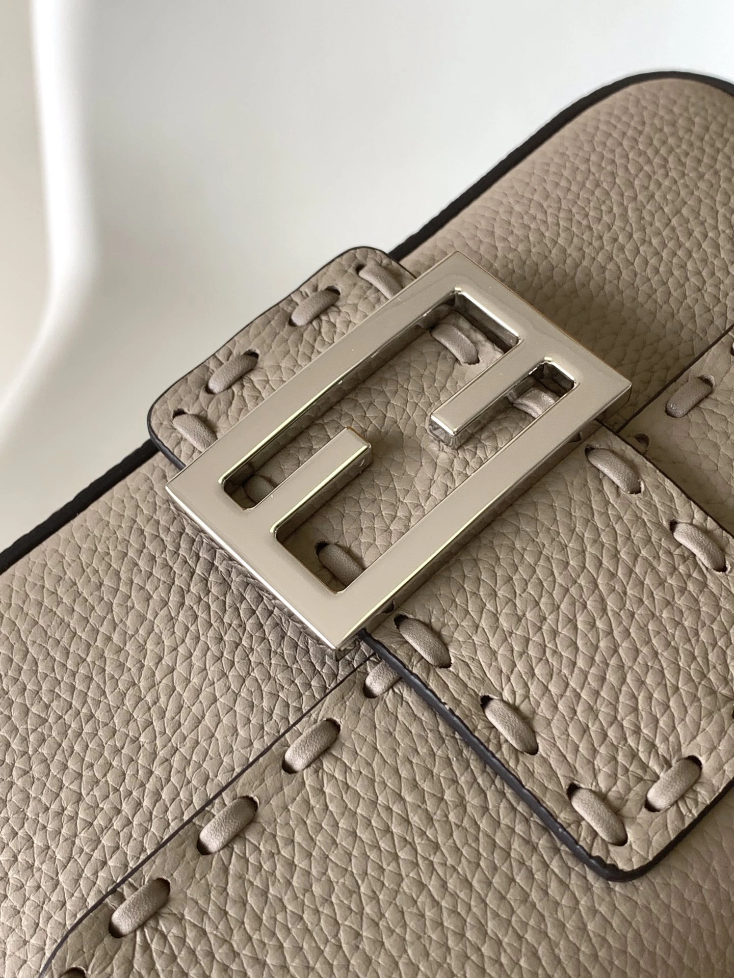 Fendi Satchel Bags Functional 69706
