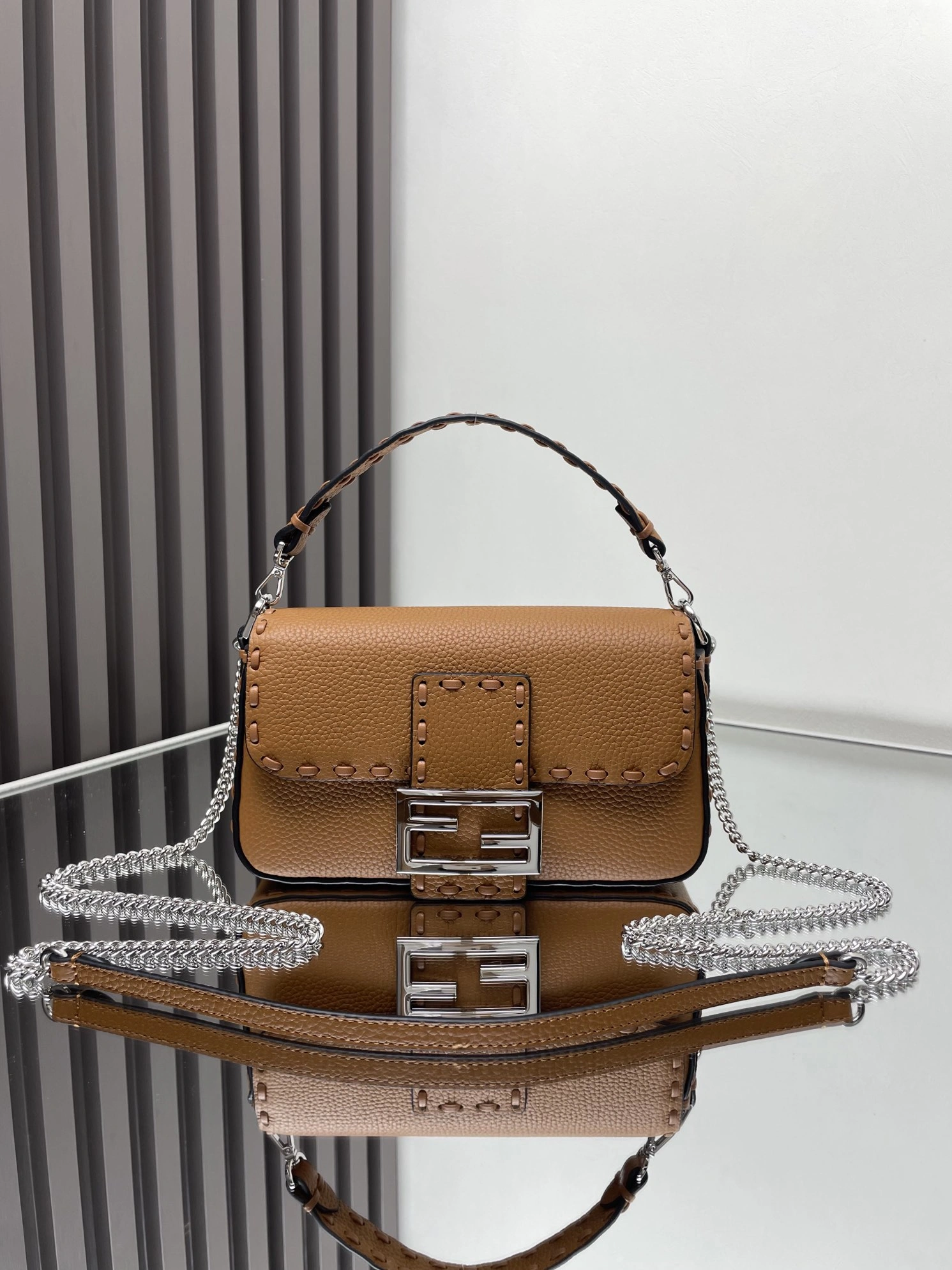 Premium Fendi Satchel Bags 69708
