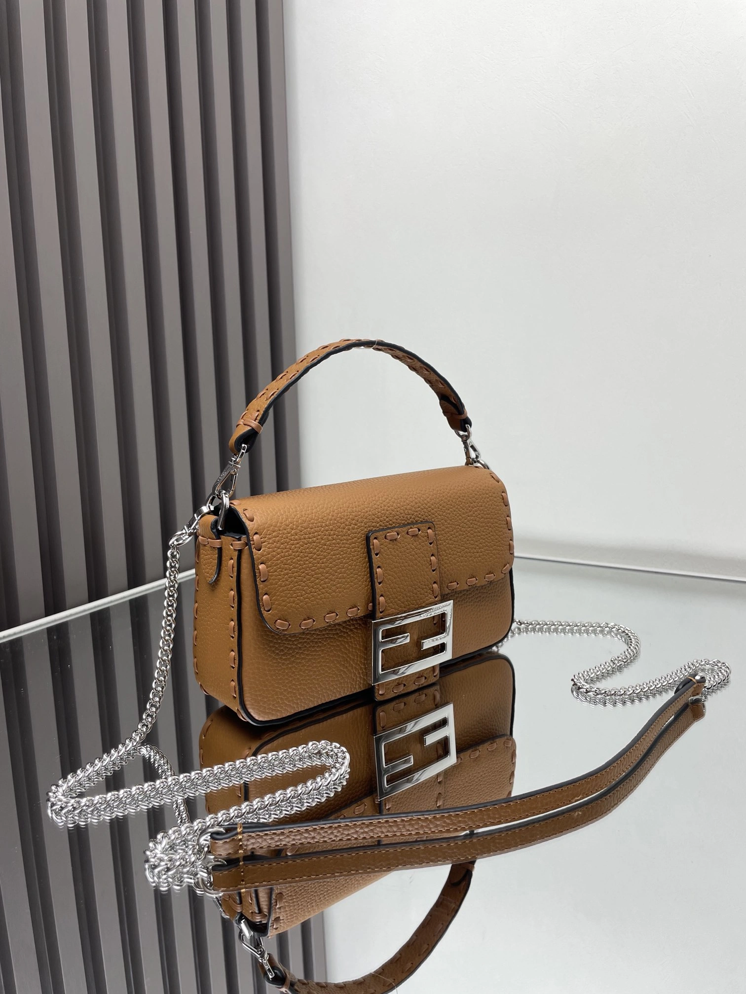 Premium Fendi Satchel Bags 69708