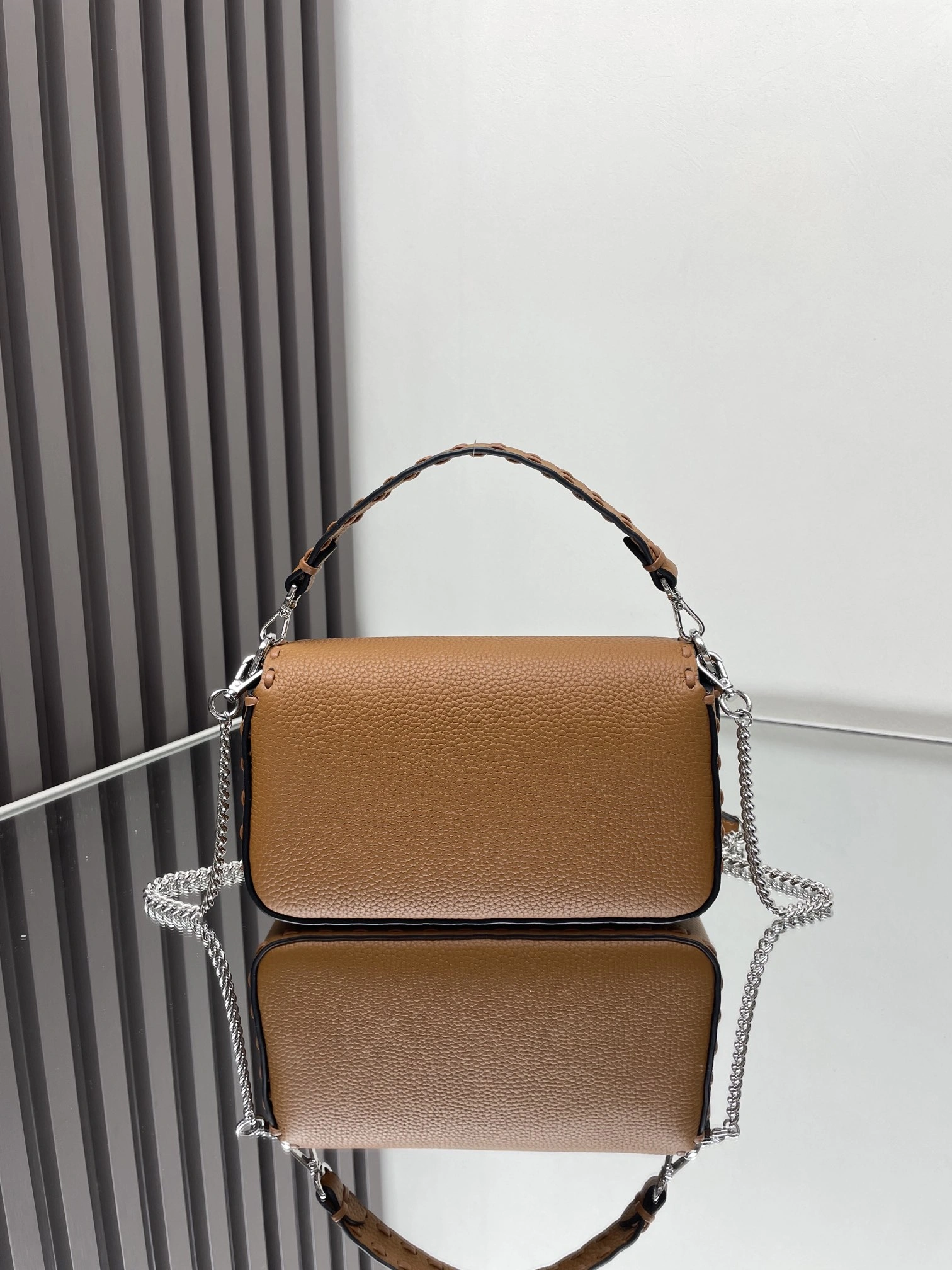 Premium Fendi Satchel Bags 69708