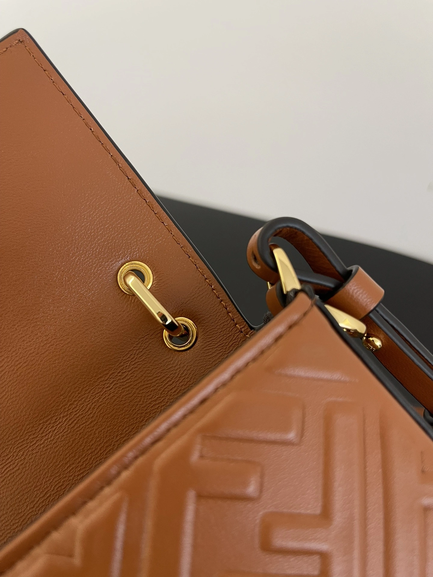Fendi Satchel Bags Premium 69704