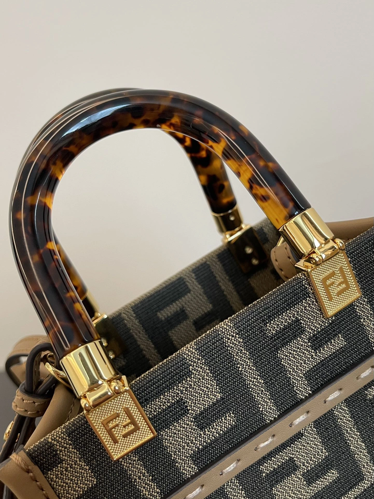 Fendi Satchel Bags ComfortFit 69699