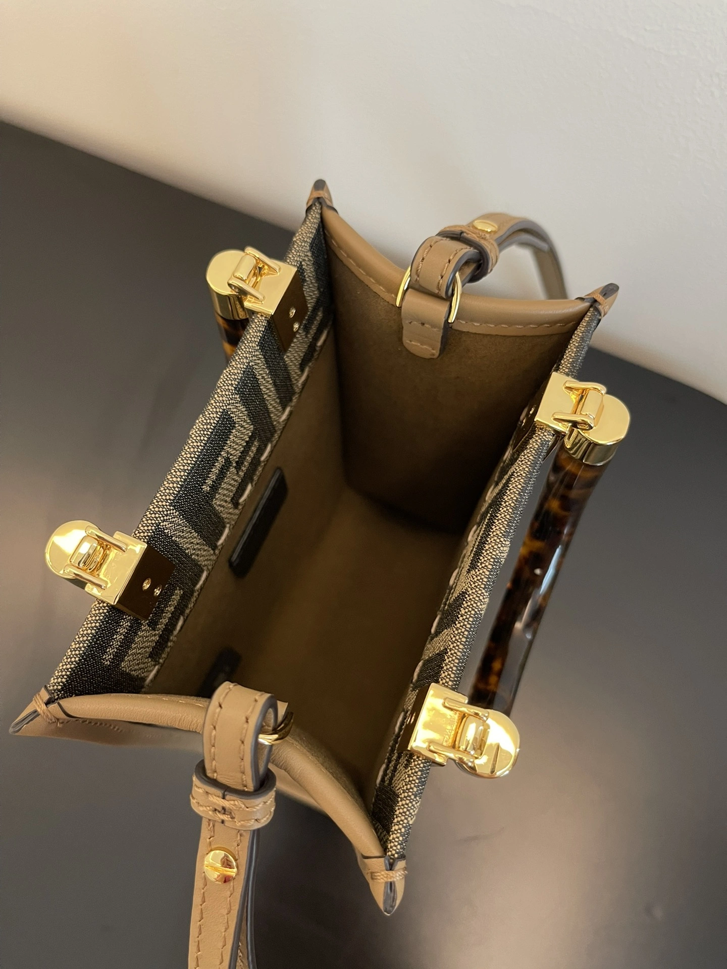 Fendi Satchel Bags ComfortFit 69699