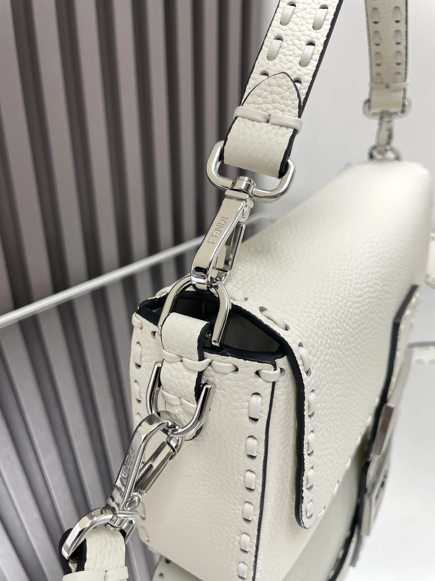 Sporty Fendi Satchel Bags 69696