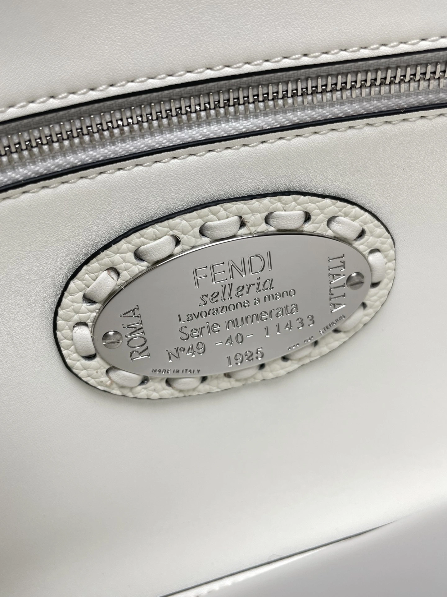 Sporty Fendi Satchel Bags 69696