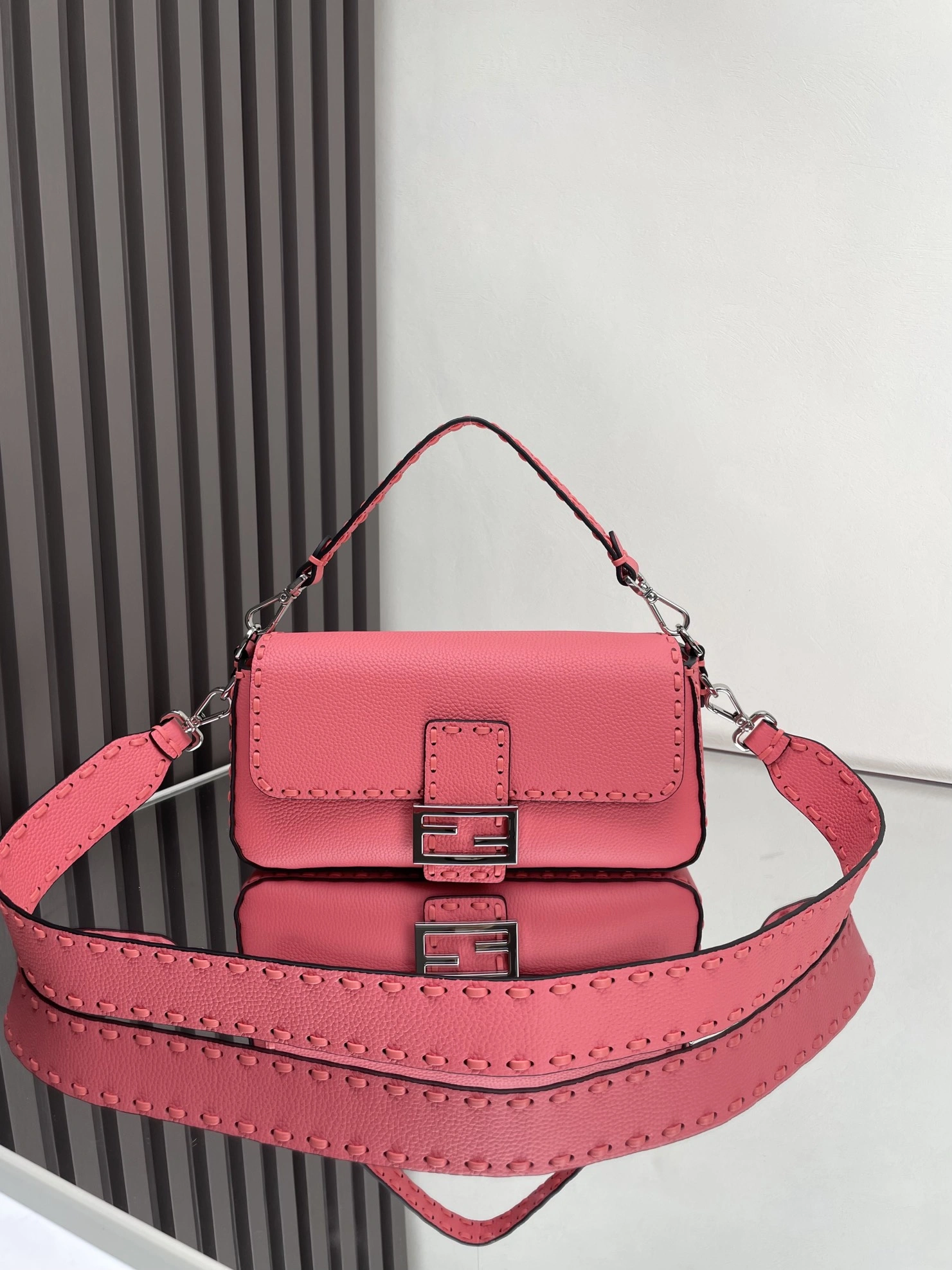Fendi Satchel Bags Compact 69701