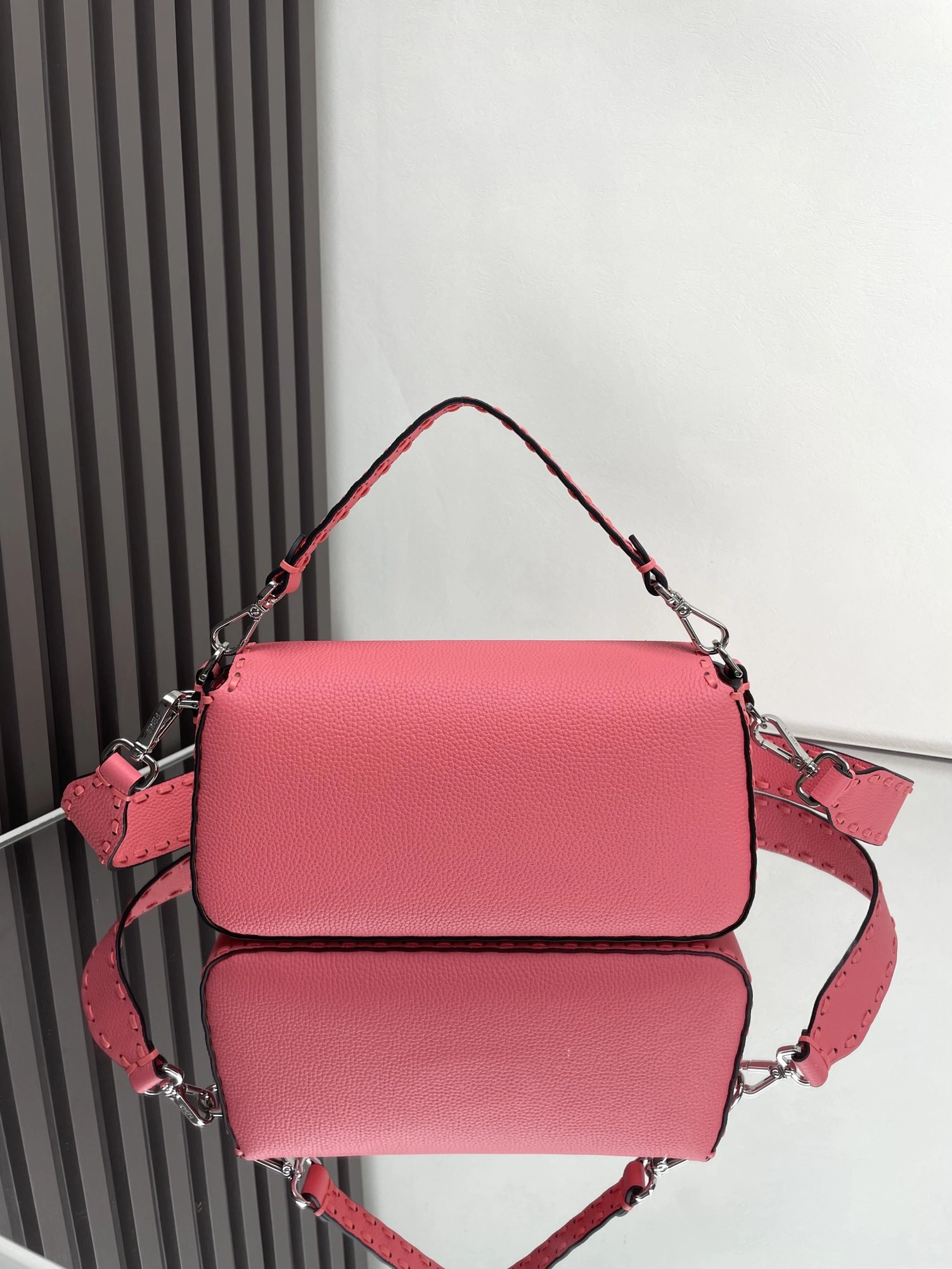 Fendi Satchel Bags Compact 69701