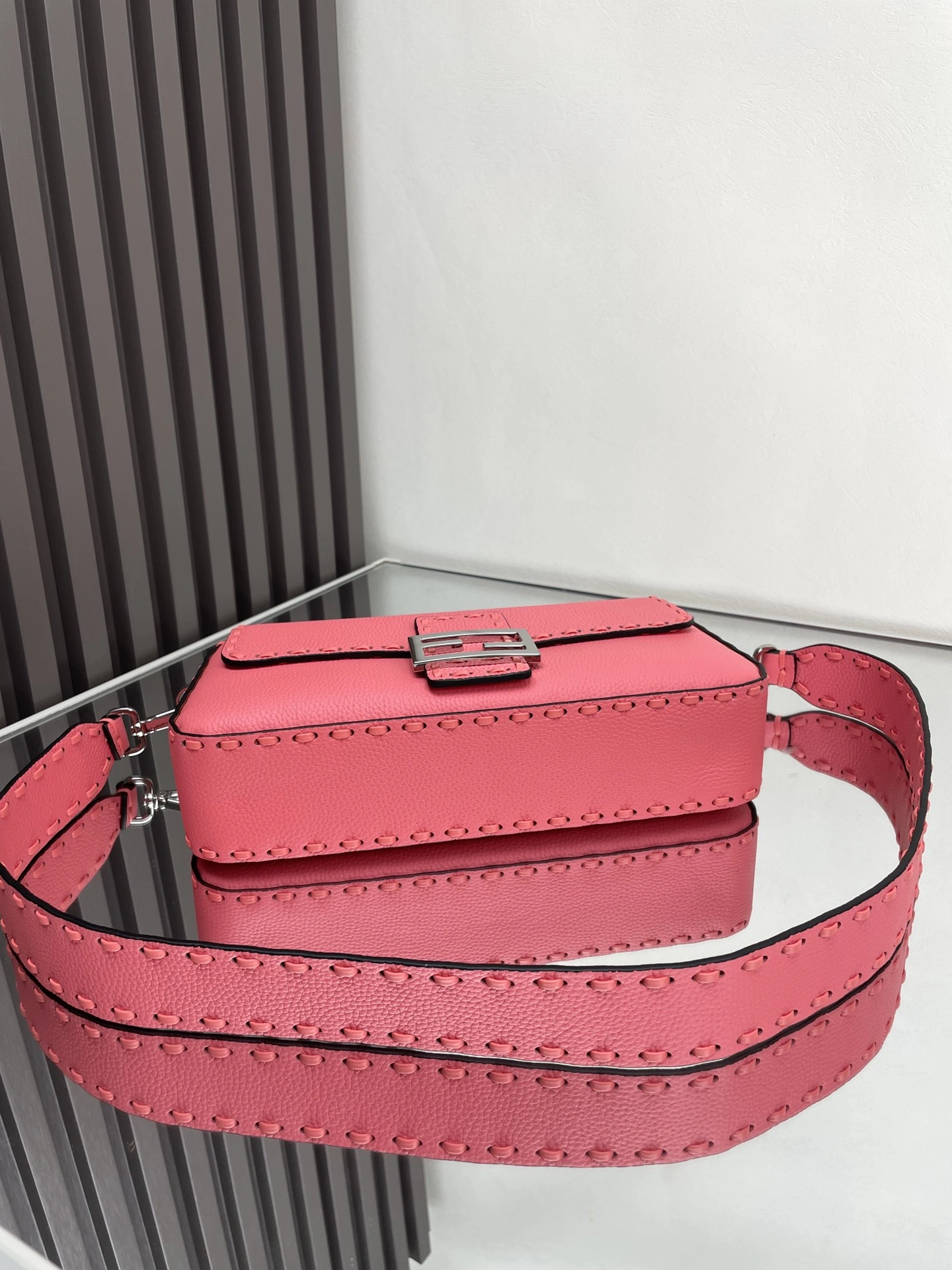 Fendi Satchel Bags Compact 69701