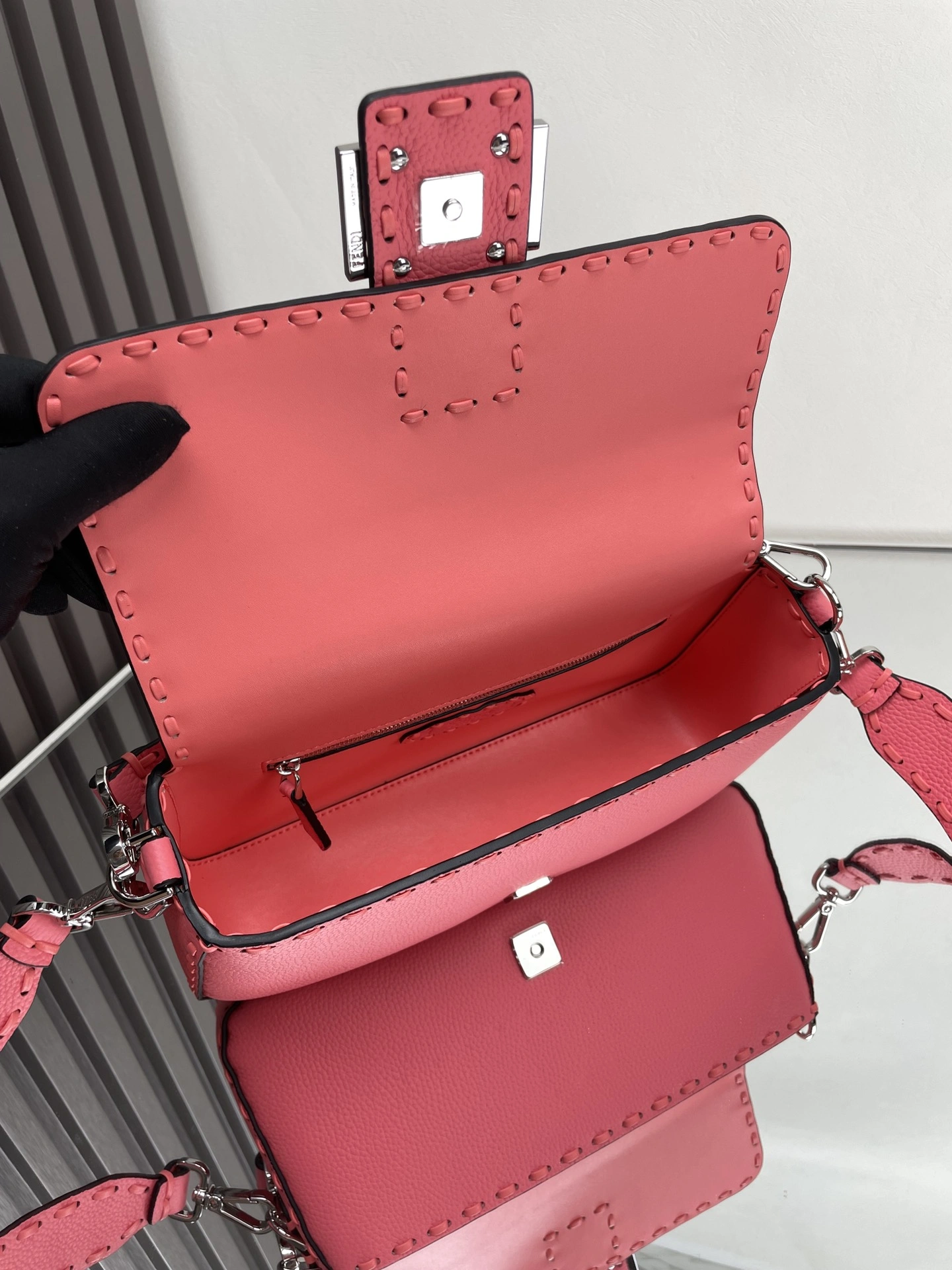 Fendi Satchel Bags Compact 69701