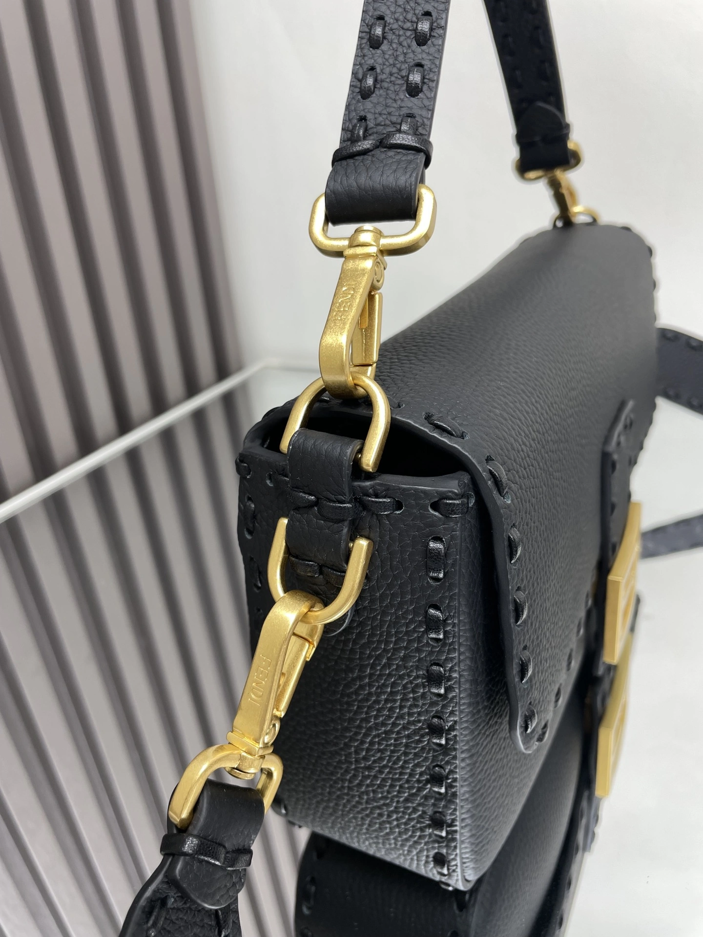 Fendi Satchel Bags Timeless 69694