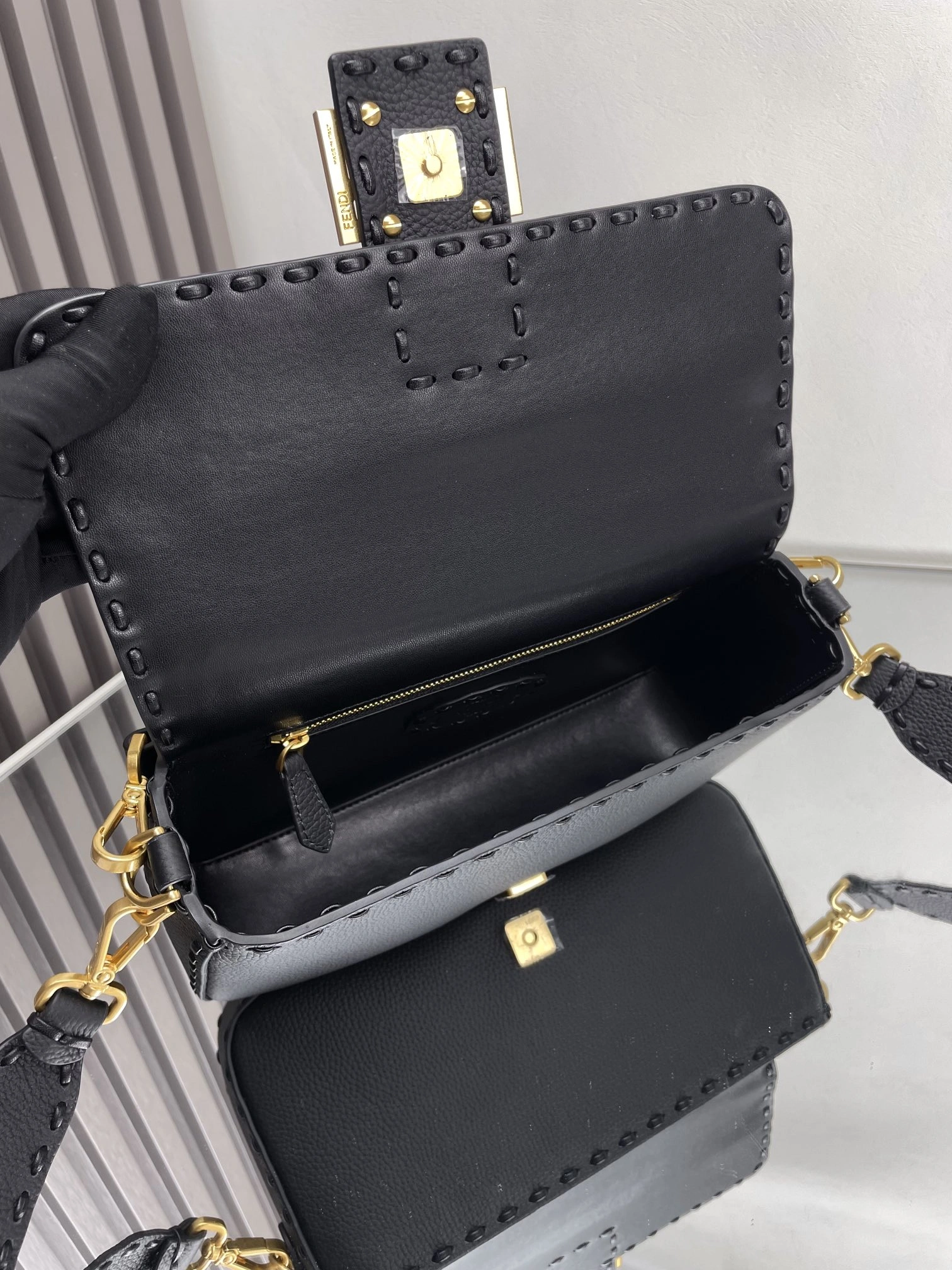 Fendi Satchel Bags Timeless 69694
