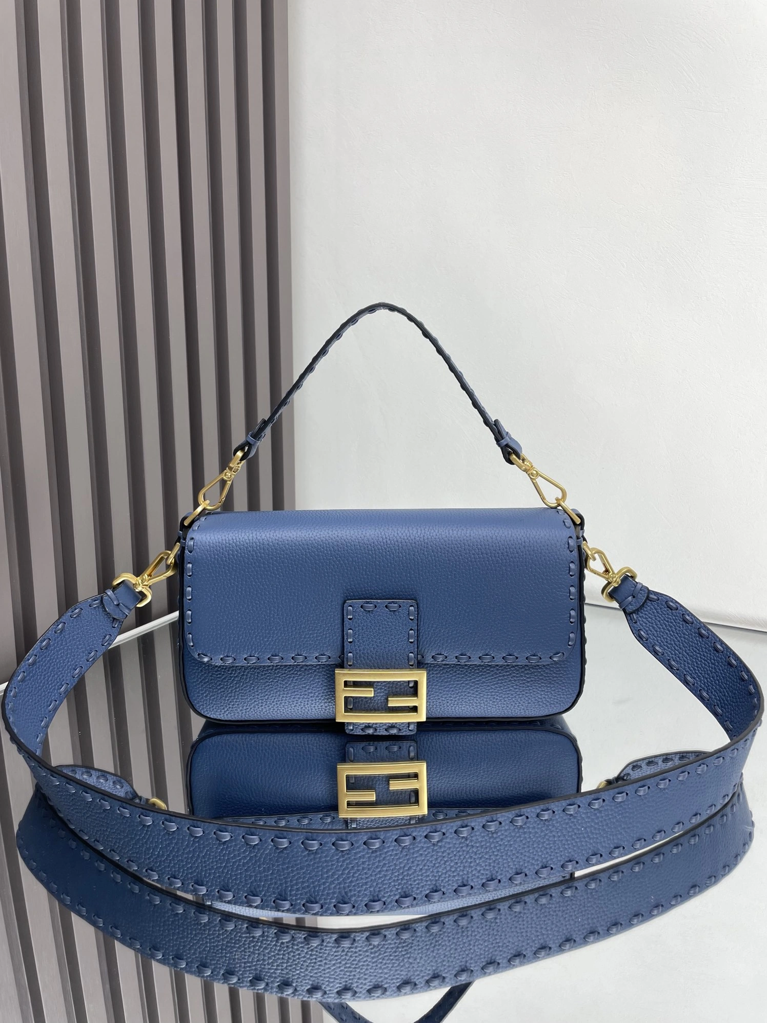 WellDesigned Fendi Satchel Bags 69691