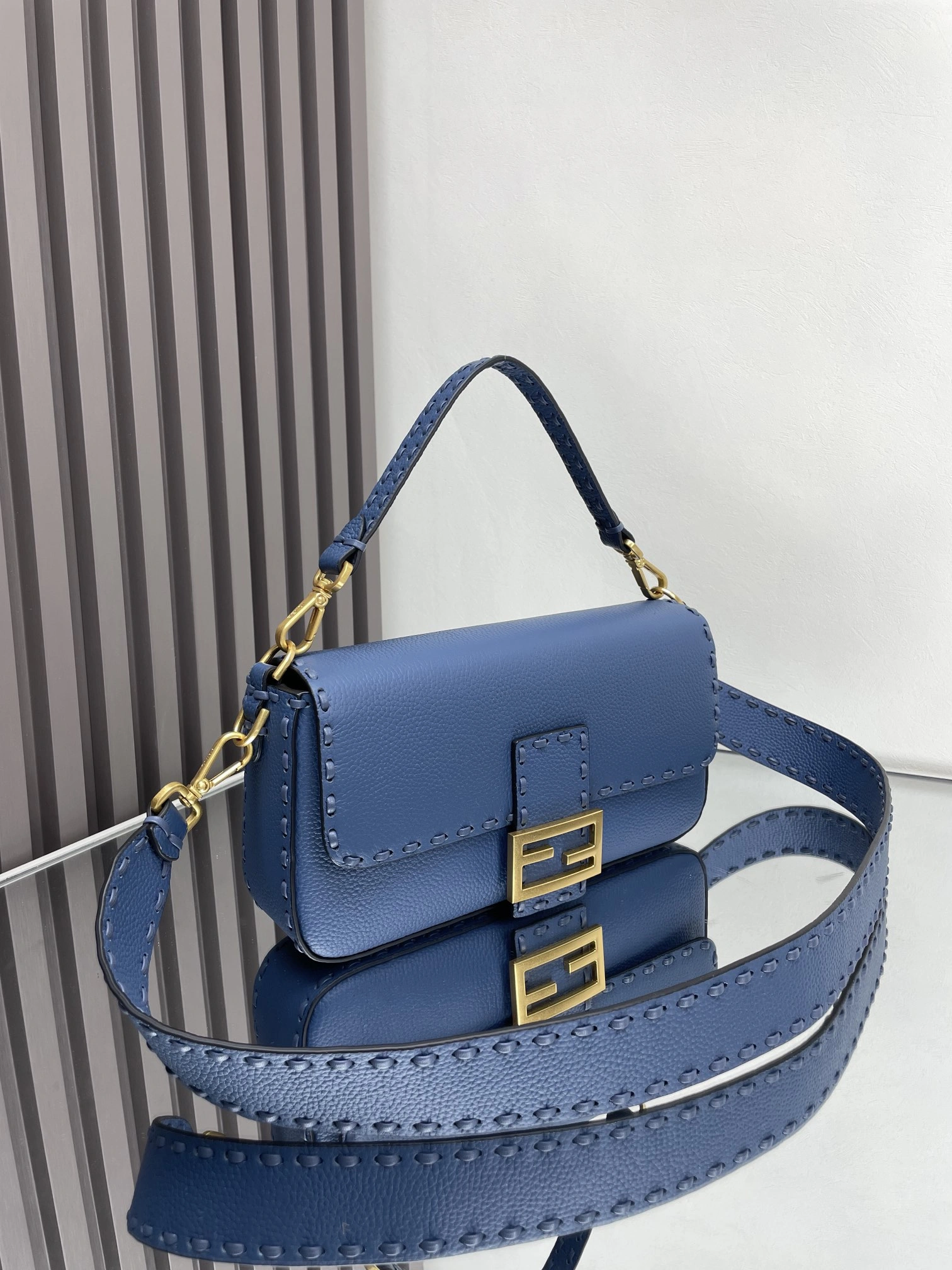 WellDesigned Fendi Satchel Bags 69691