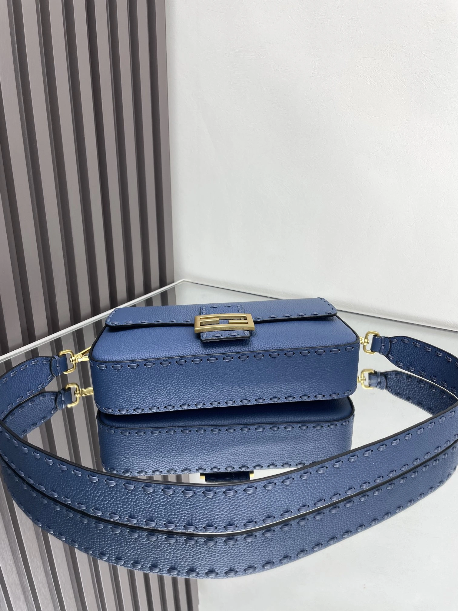 WellDesigned Fendi Satchel Bags 69691