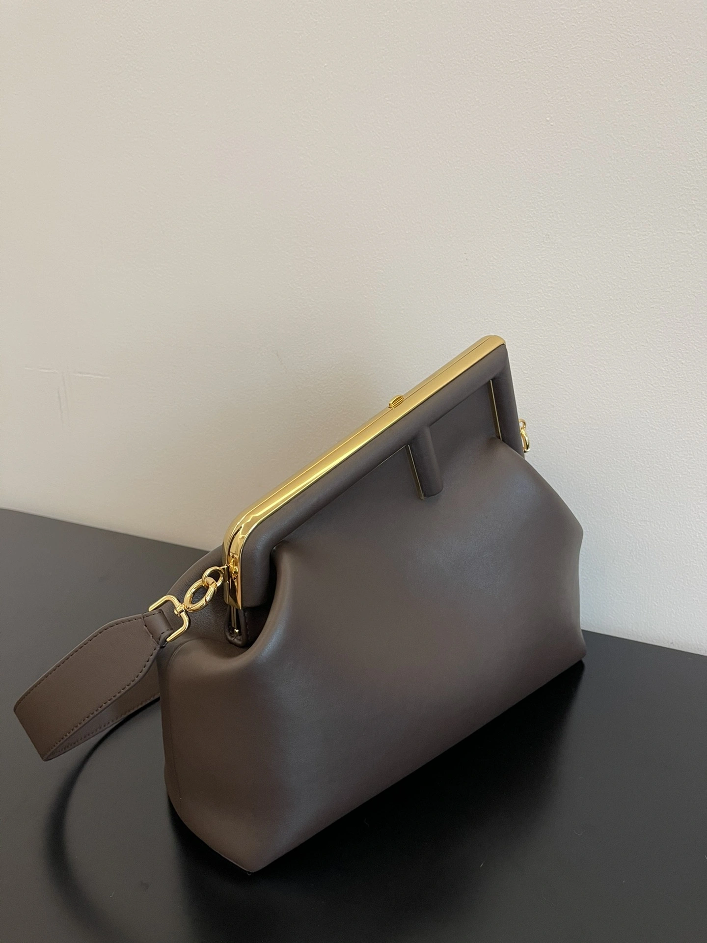 Comfortable Fendi Satchel Bags 69693