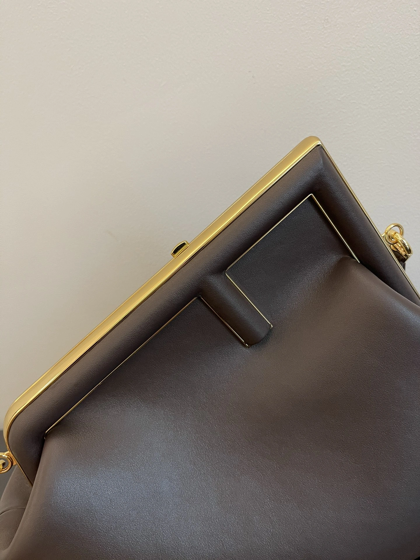 Comfortable Fendi Satchel Bags 69693