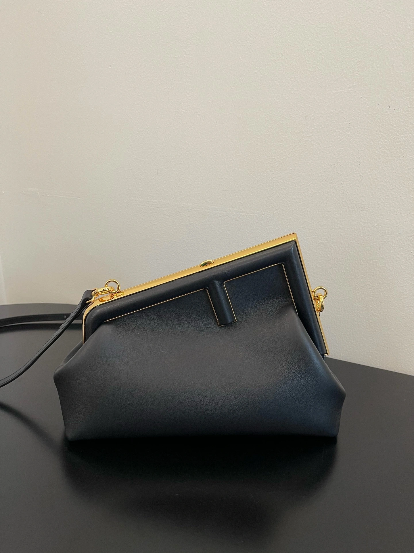 Neat Fendi Satchel Bags 69688