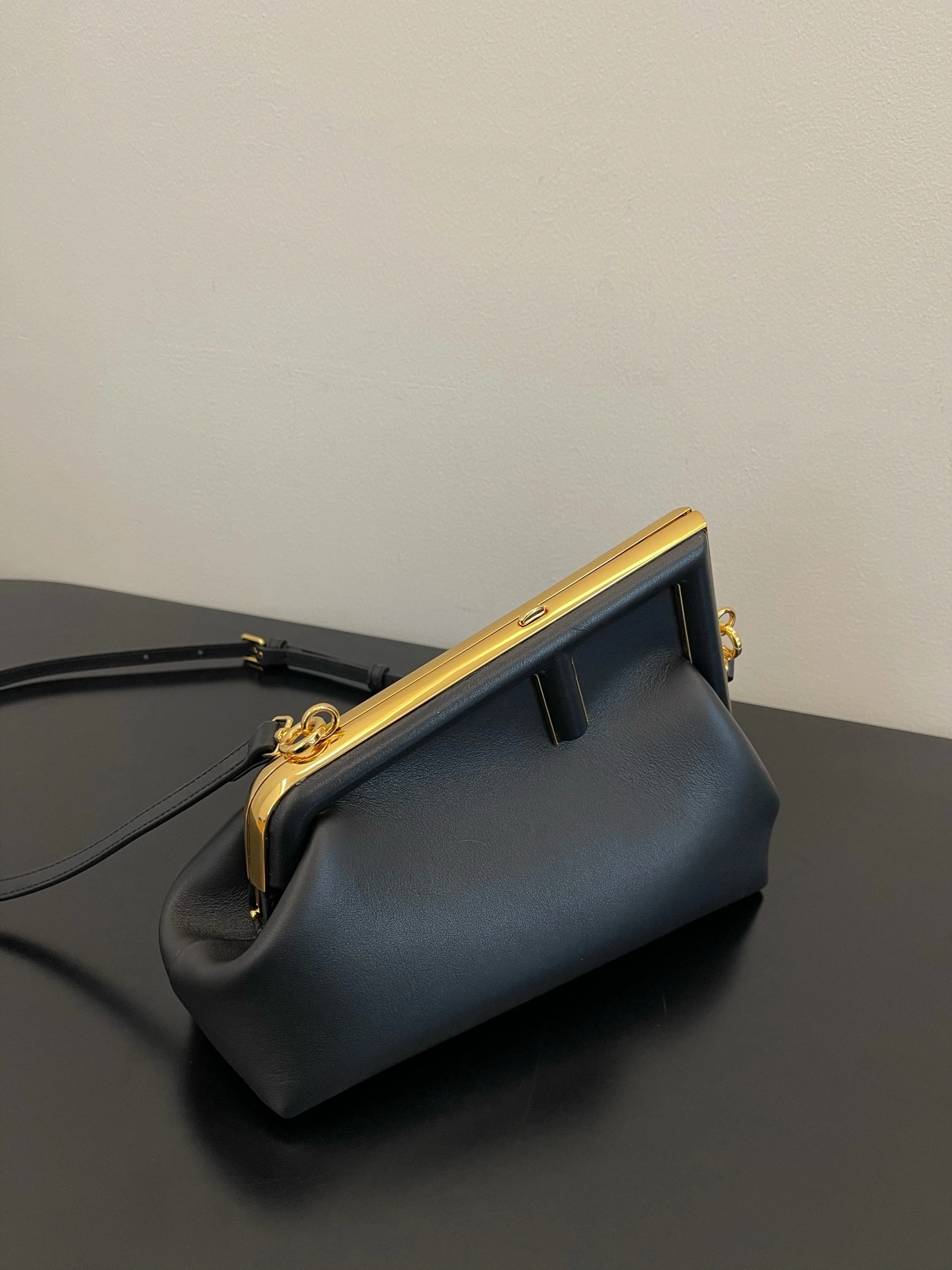 Neat Fendi Satchel Bags 69688