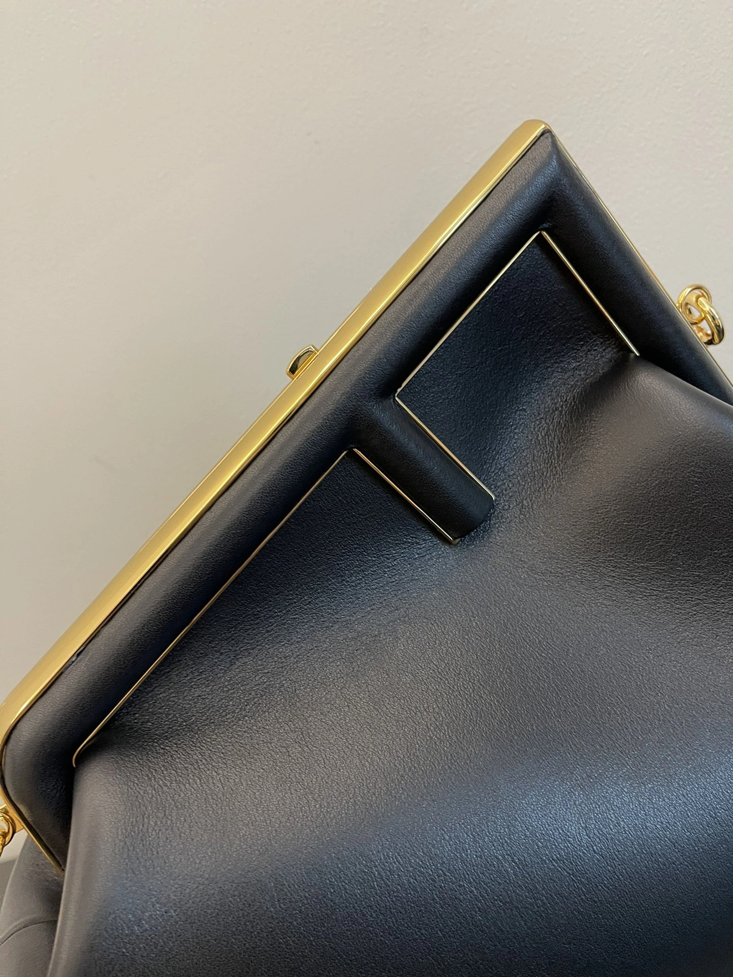 Fendi Satchel Bags Popular 69695
