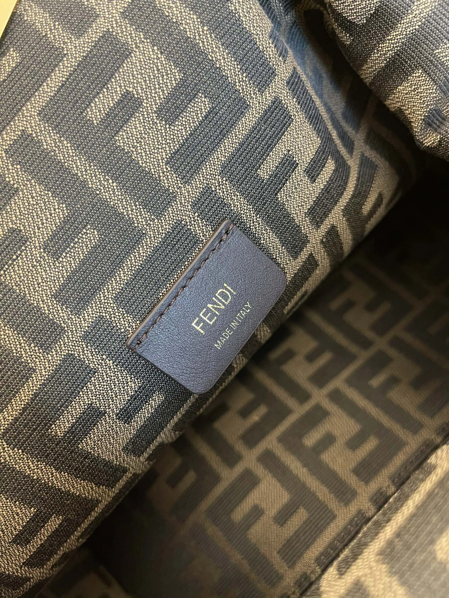 Fendi Satchel Bags Popular 69695