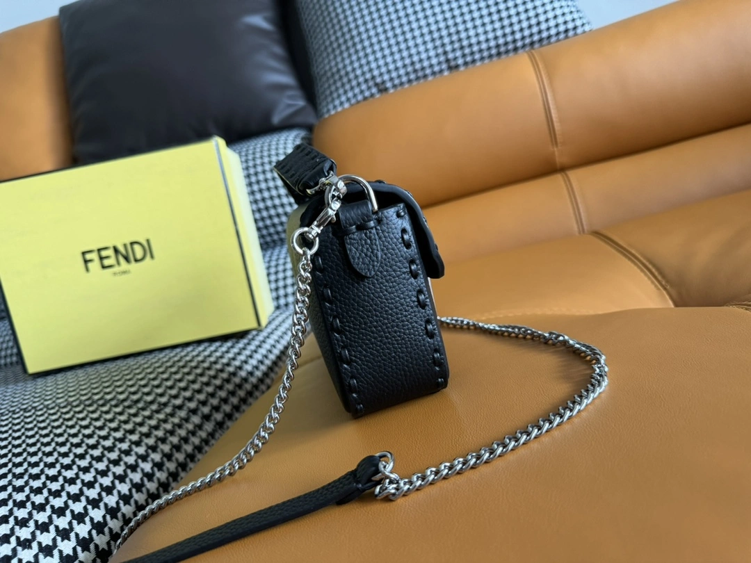 Flexible Fendi Satchel Bags 69682