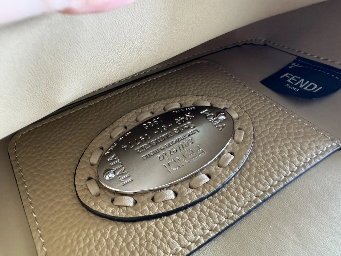 Fendi Satchel Bags TechFriendly 69681