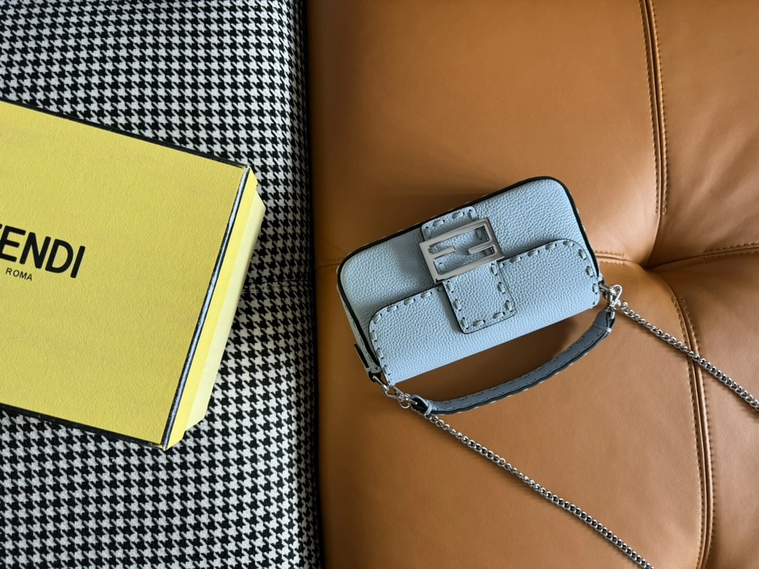 Lightweight Fendi Satchel Bags 69724