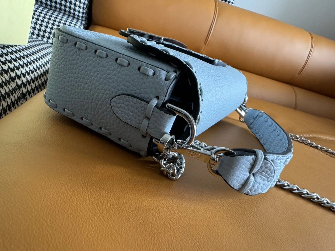 Lightweight Fendi Satchel Bags 69724