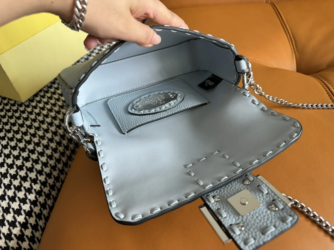 Lightweight Fendi Satchel Bags 69724