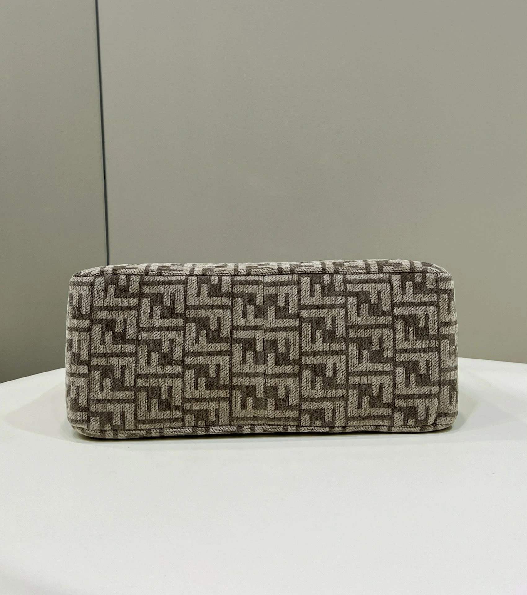 Fendi Satchel Bags WellDesigned 69675