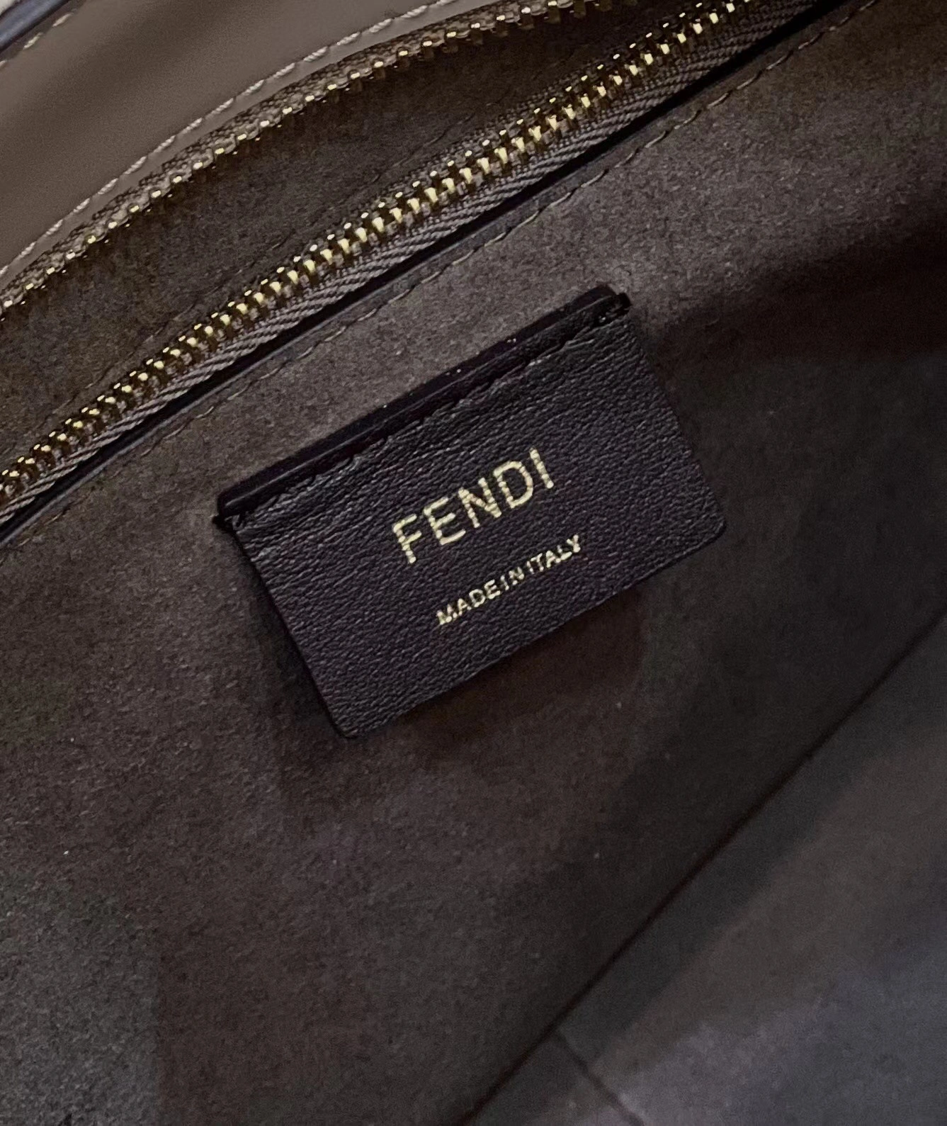 Fendi Satchel Bags WellDesigned 69675