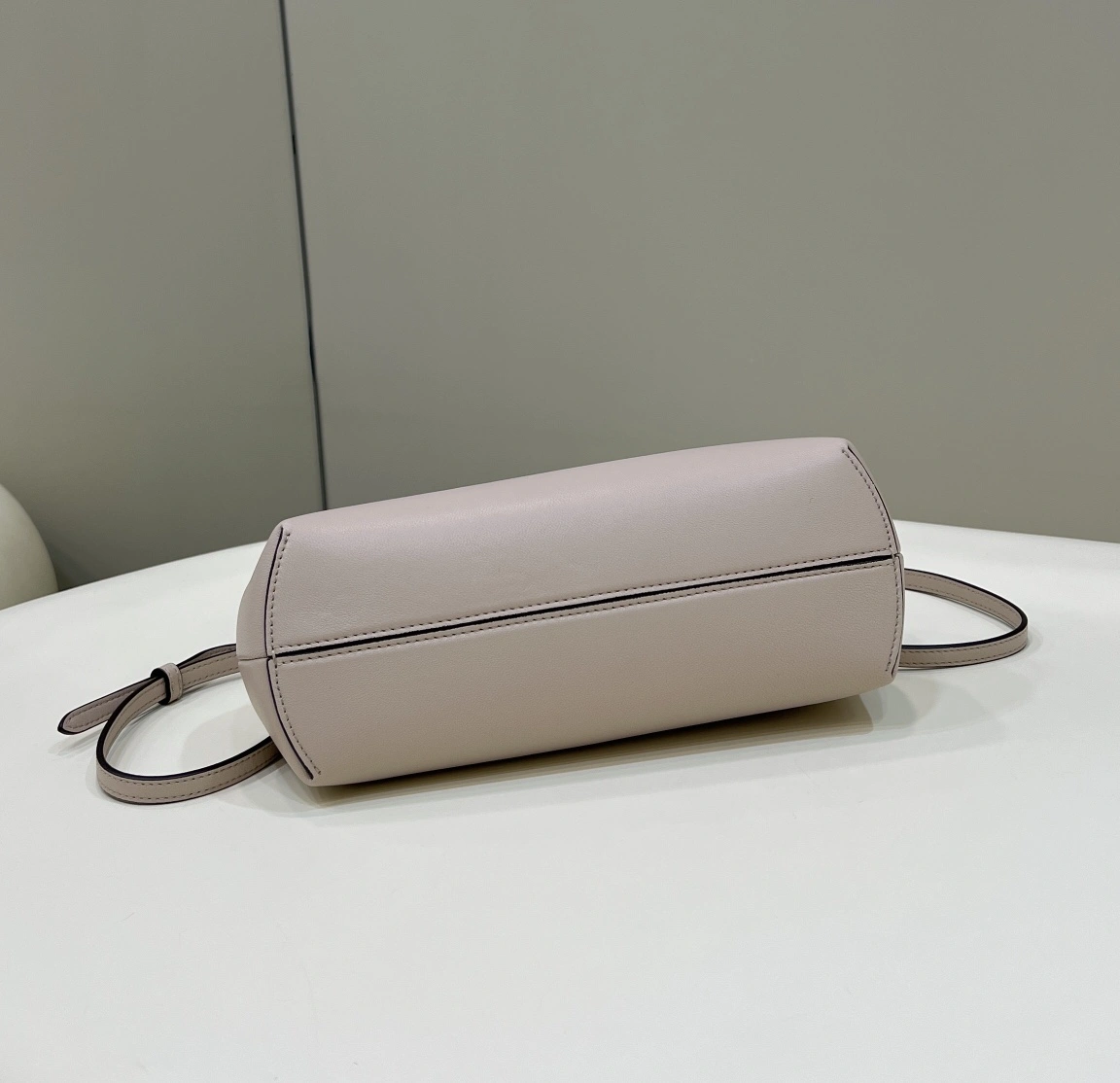 Fendi Satchel Bags Casual 69676