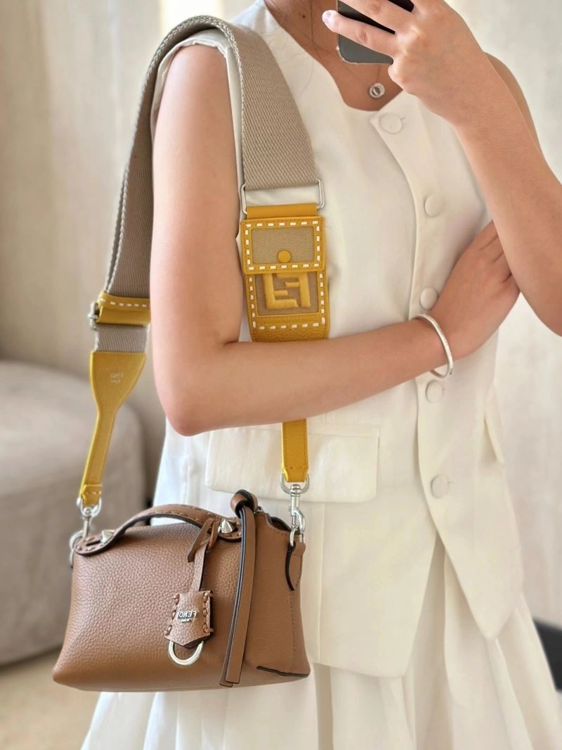 Fendi Satchel Bags Elegant 57492